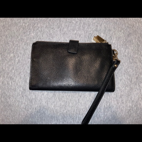 Michael Kors Adele Wristlet - Picture 3 of 7